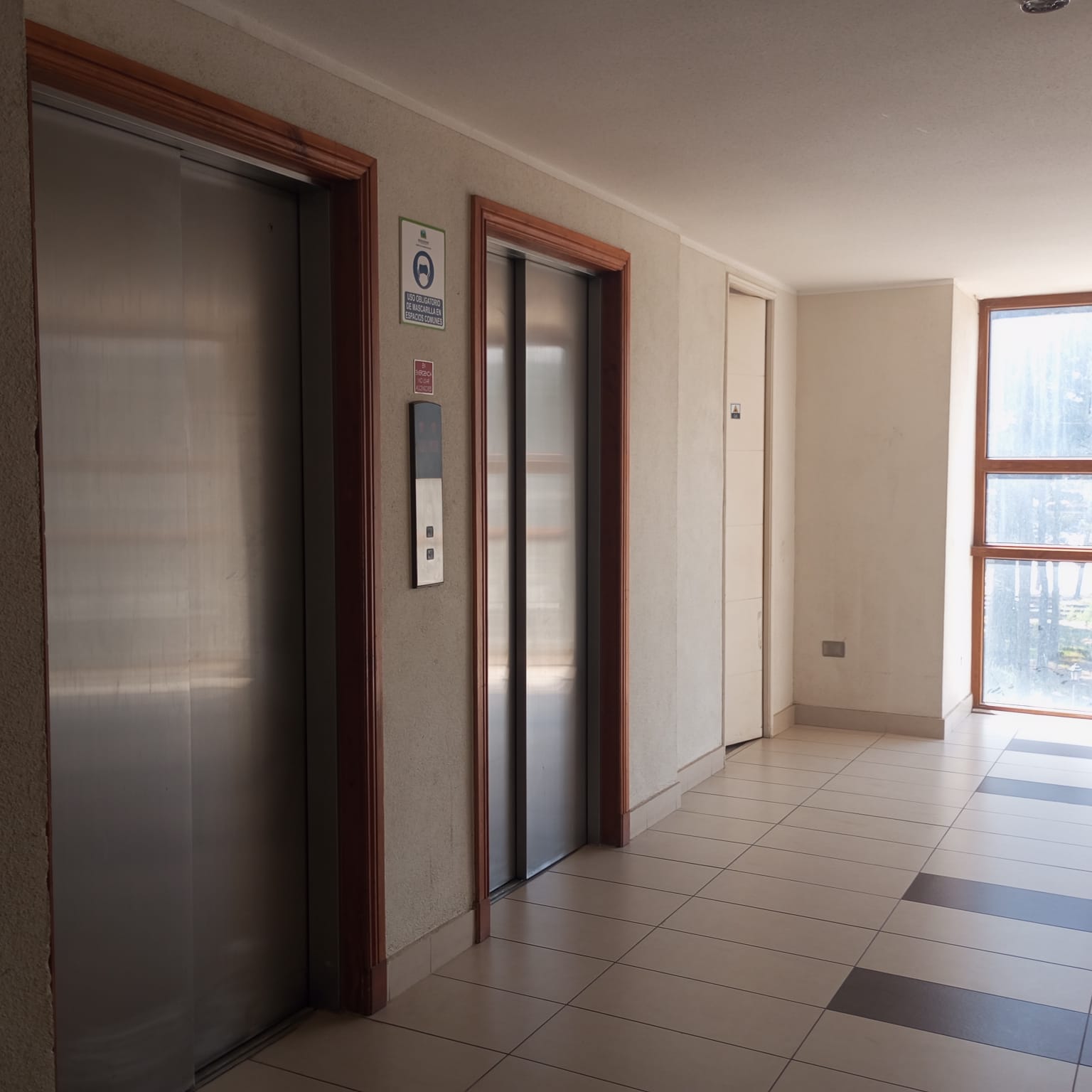 ascensores_6983cda832e25.jpeg